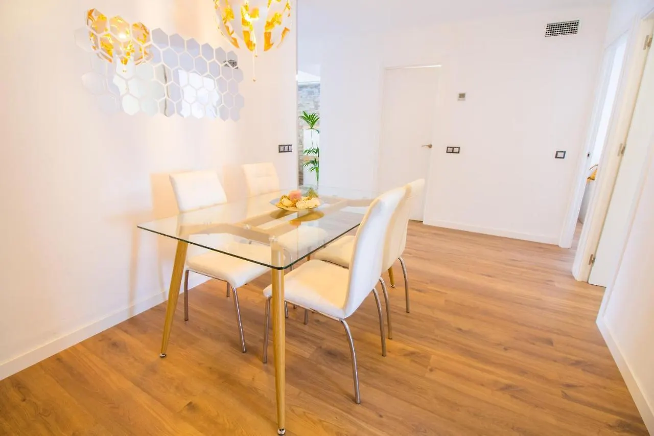 Beautiful Apartment Recently Renovated With Wifi And A C Port de Pollenca 0*,